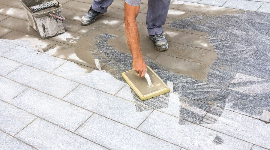 Professional gutter cleaning in Lemont, IL
